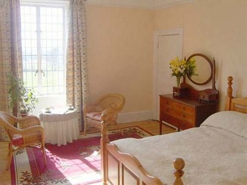 Cleeve House Bed and Breakfast Melksham Exteriör bild